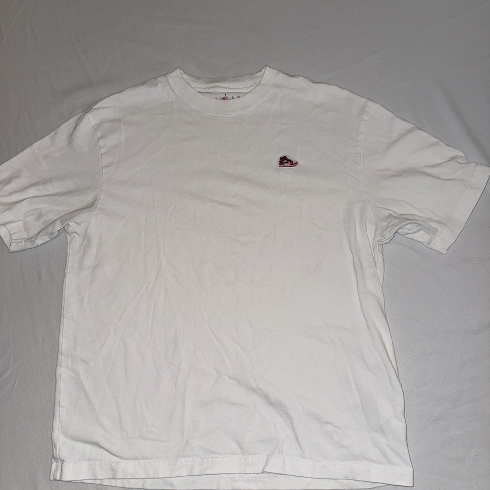 Jordan Brand AJ1 Patch Logo Tee - White - - Size M